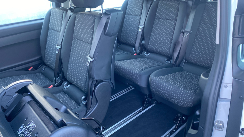 Mercedes-Benz Vito ELr Tourer L3 Electric Fwd 150kW 100kWh Premium 9-Seater Auto